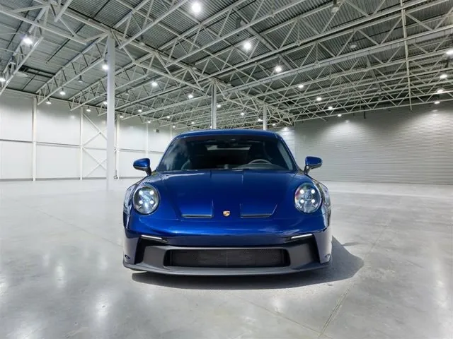 Porsche 911 2022 photo 2
