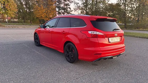 Ford Focus 2014 photo 4