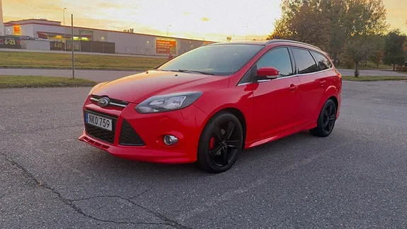 Ford Focus 2014 photo 2