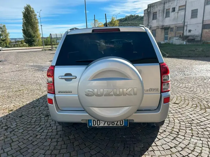 Suzuki Grand Vitara 2007 photo 3