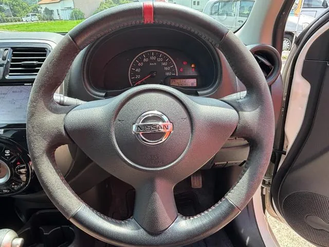 Nissan March (Hatchback) 2017 photo 4