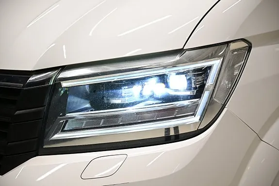 Volkswagen Crafter 2022 photo 2