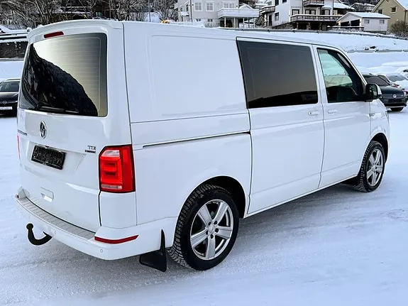 Volkswagen Transporter 2016 photo 2
