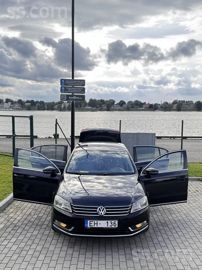 Volkswagen Passat 2011 photo 5