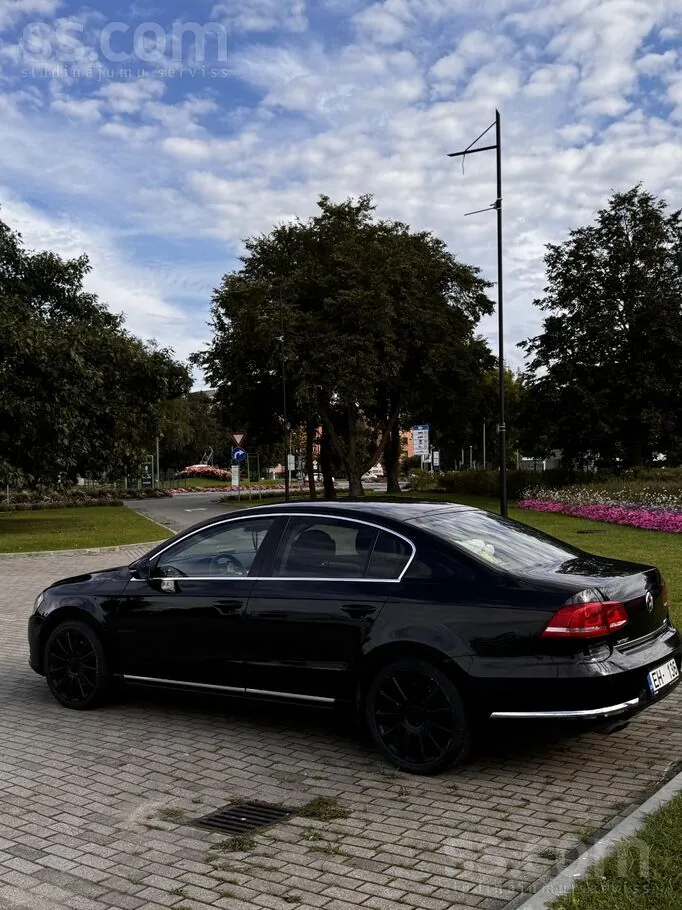 Volkswagen Passat 2011 photo 4