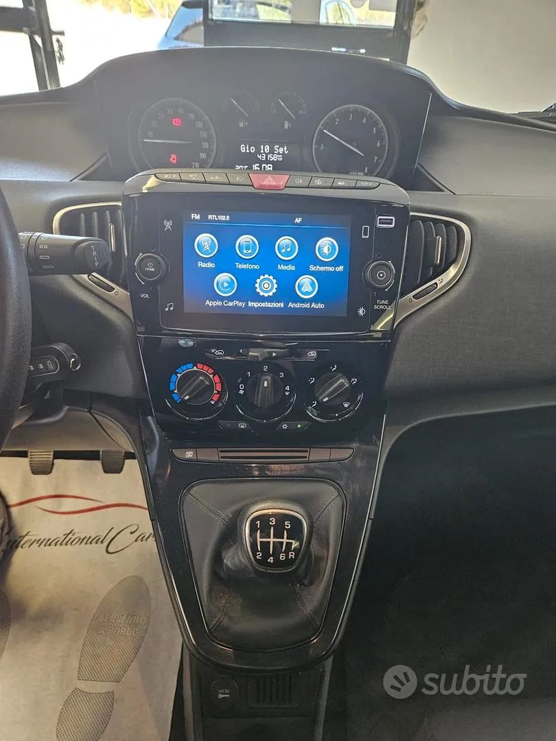 Lancia Ypsilon 2021 photo 5