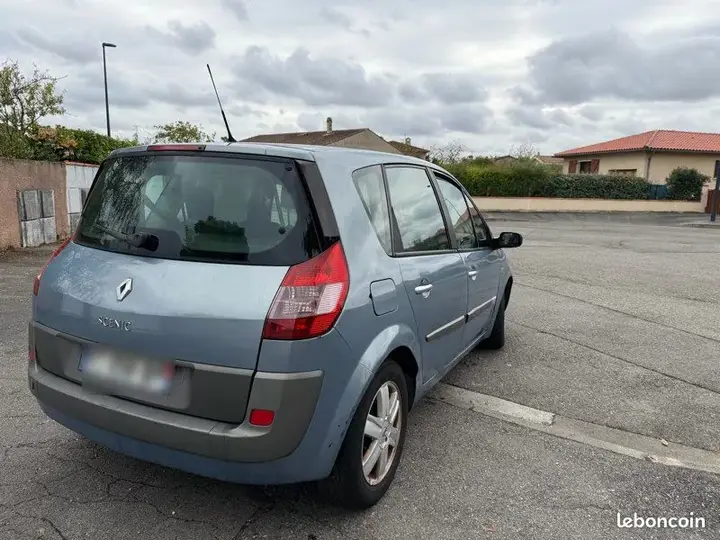 Renault Scenic 2004 photo 2
