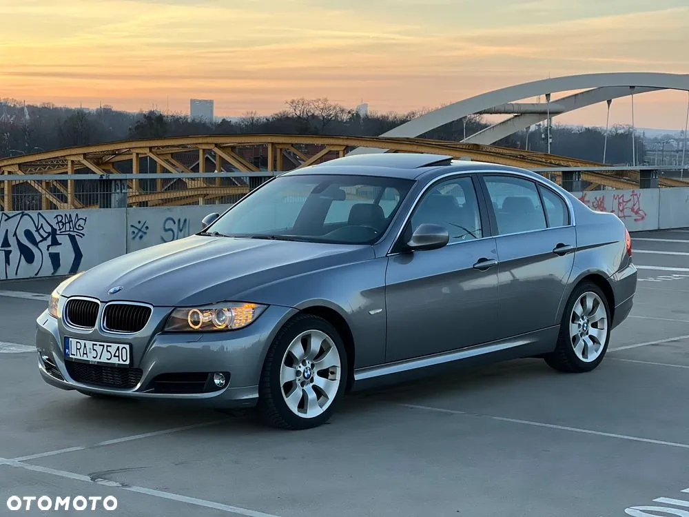 BMW Seria 3 2009 photo 3