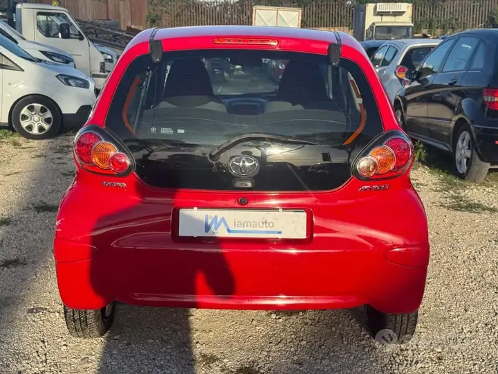 Toyota Aygo 2013 photo 3