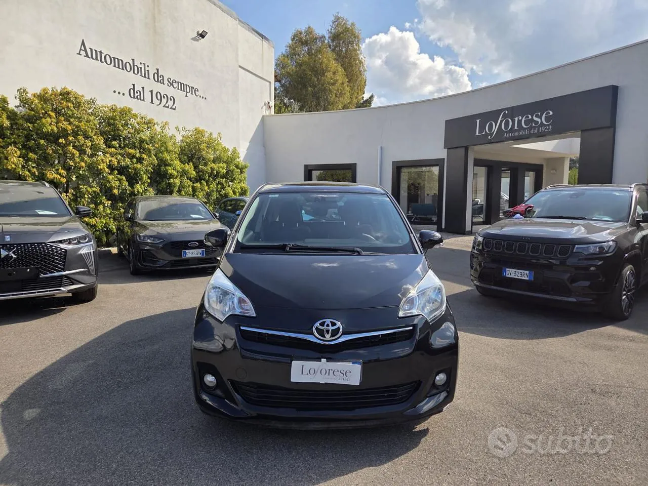 Toyota Verso 2011 photo 2
