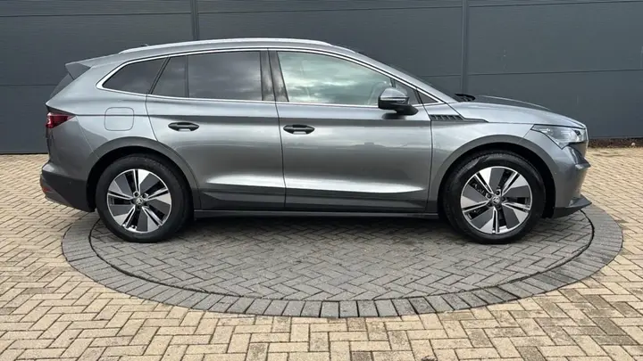 Skoda Enyaq 2022 photo 5