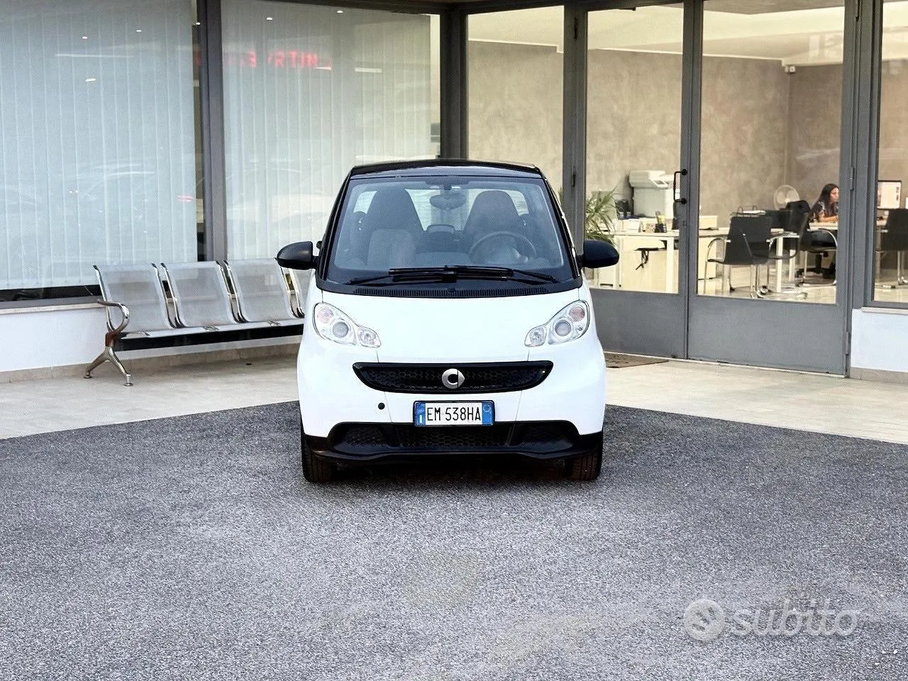 Smart Fortwo 2012 photo 2