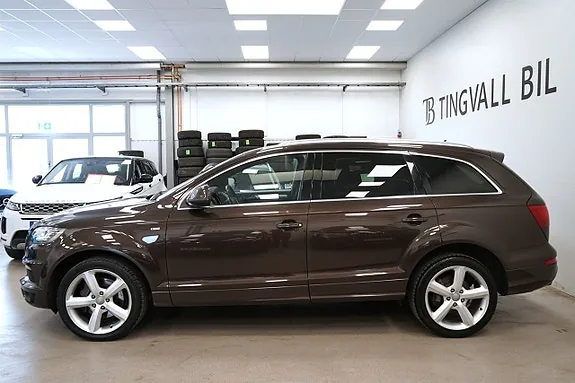 Audi Q7 2013 photo 2