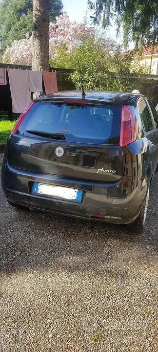 Fiat Grande Punto 2008 photo 2