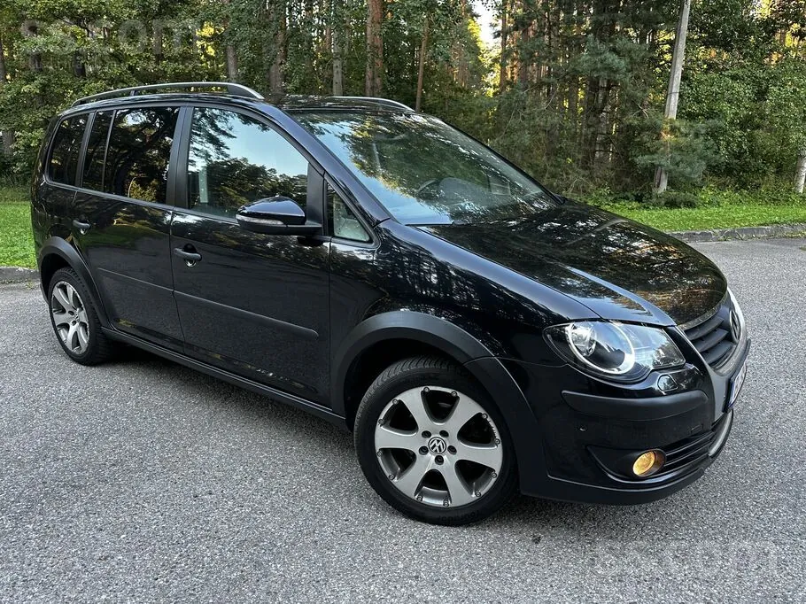 Volkswagen Touran 2007 photo 2