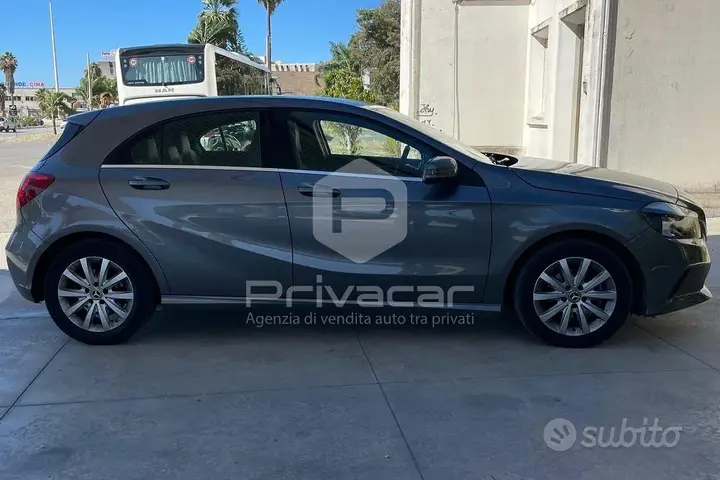 Mercedes-Benz A 180 2017 photo 4