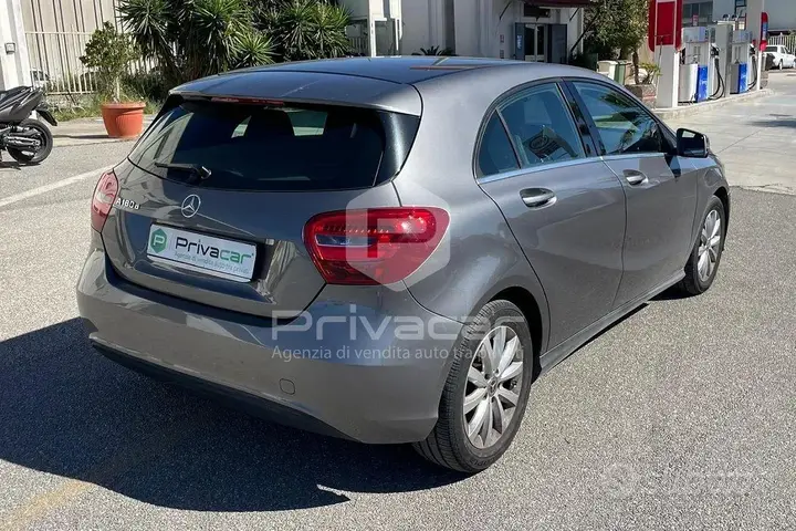 Mercedes-Benz A 180 2017 photo 5