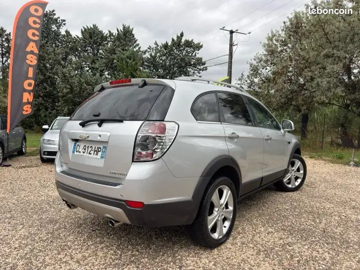 Chevrolet Captiva 2012 photo 2