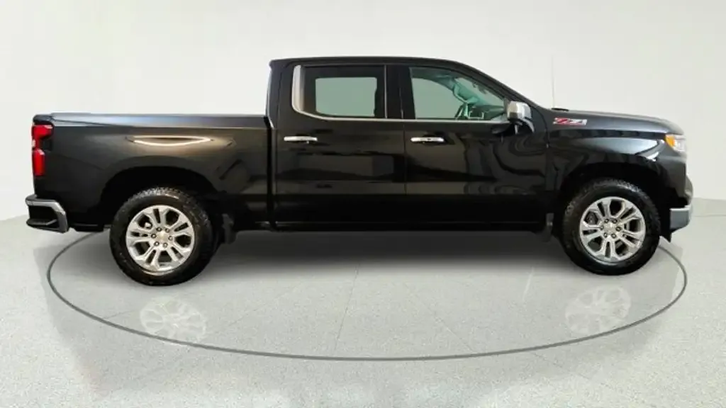 Chevrolet Silverado 1500 2026 photo 2