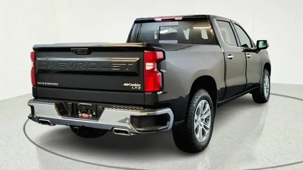 Chevrolet Silverado 1500 2026 photo 3