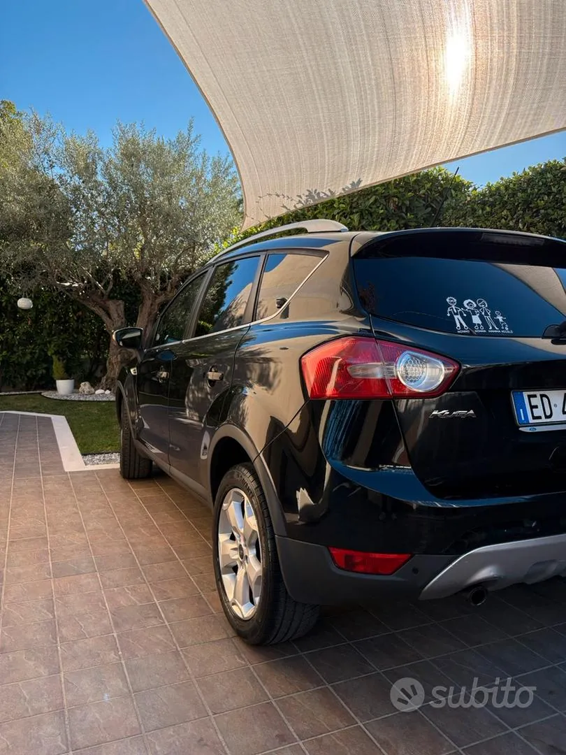 Ford Kuga 2011 photo 3