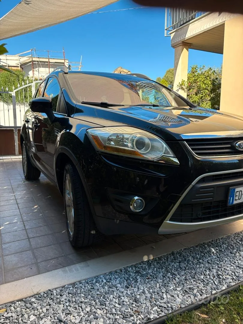 Ford Kuga 2011 photo 2