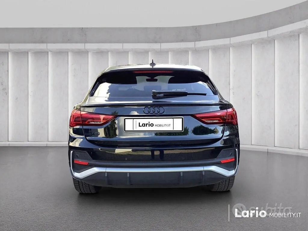 Audi Q3 2023 photo 3