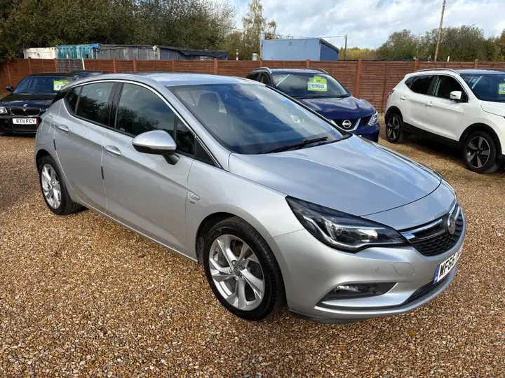 Vauxhall Astra 2016 photo 2
