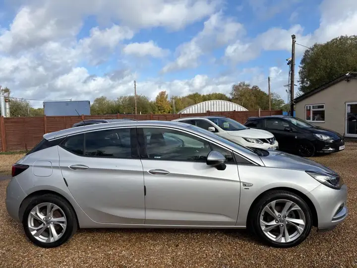 Vauxhall Astra 2016 photo 4