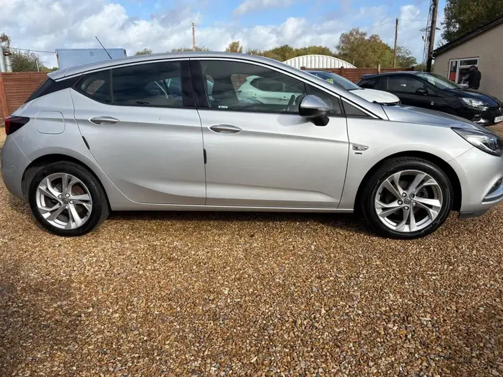 Vauxhall Astra 2016 photo 3