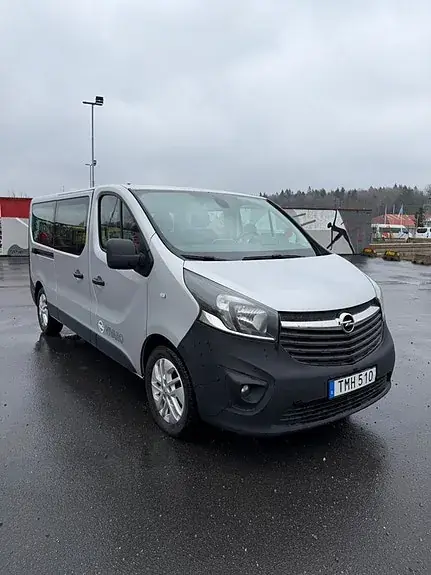 Opel Vivaro 2015 photo 2