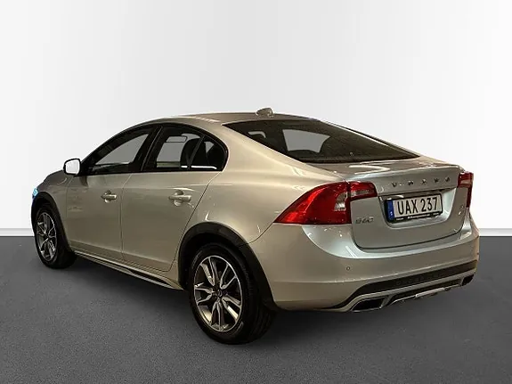 Volvo S60 2016 photo 2