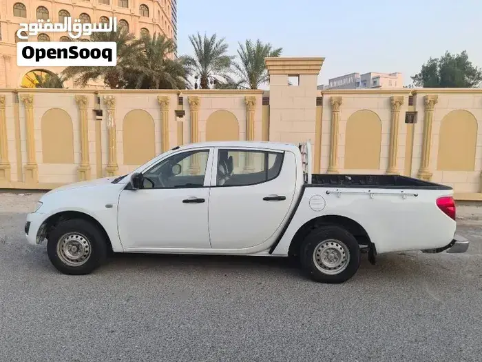 Mitsubishi L200 2012 photo 5