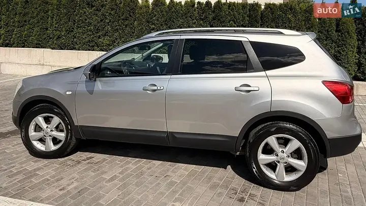Nissan Qashqai 2008 photo 2