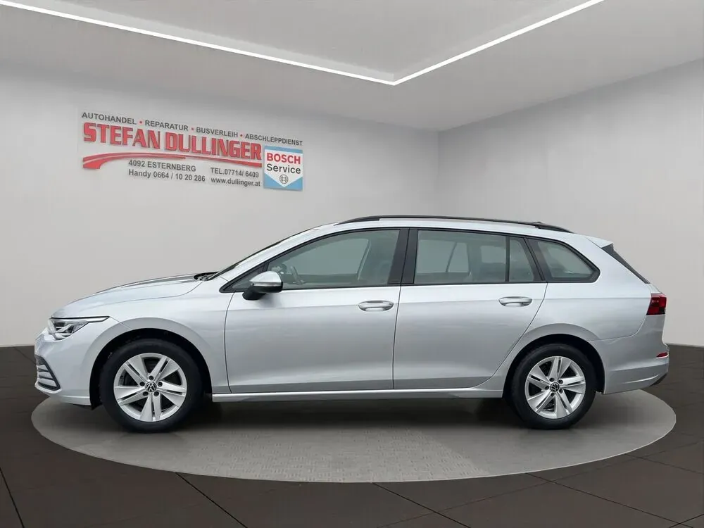 Volkswagen Golf 2022 photo 2