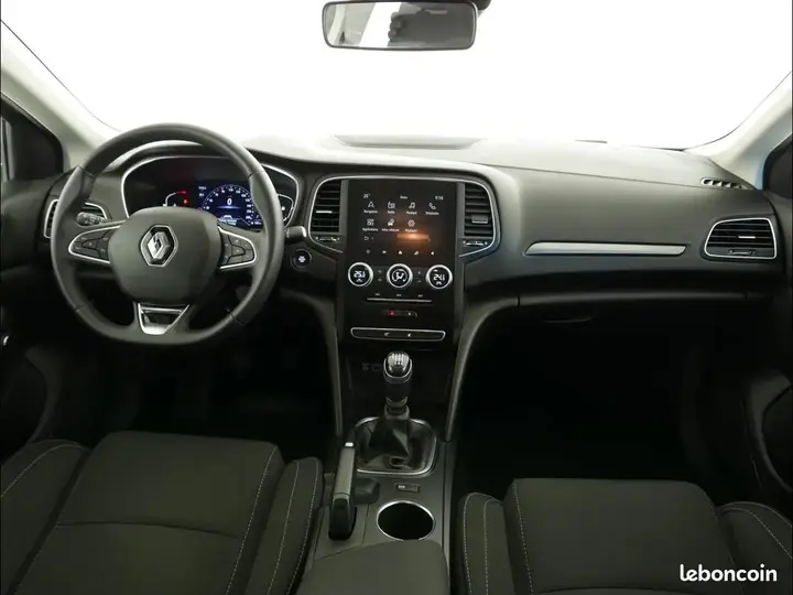 Renault Megane 2022 photo 3