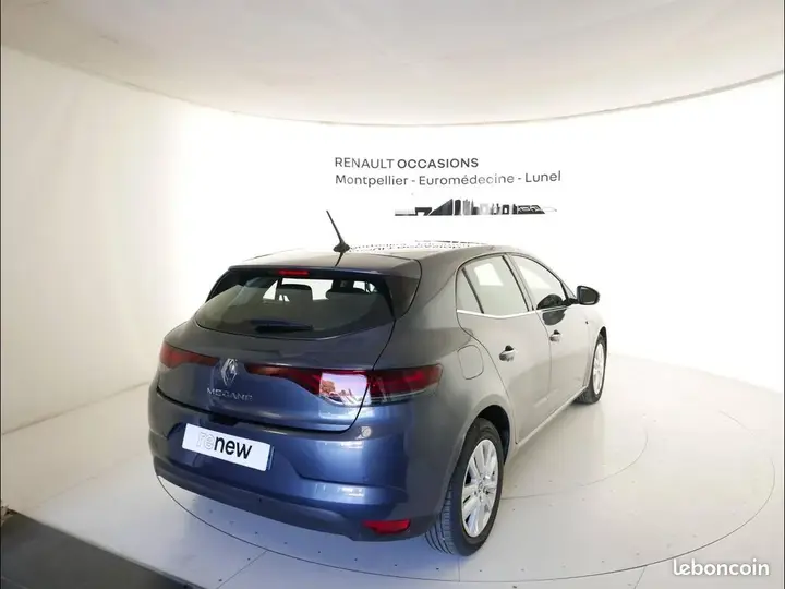 Renault Megane 2022 photo 2