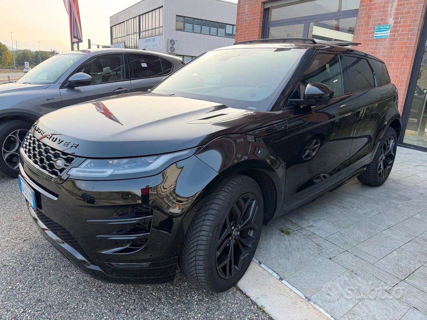 Land Rover Range Rover Evoque 2020 photo 3