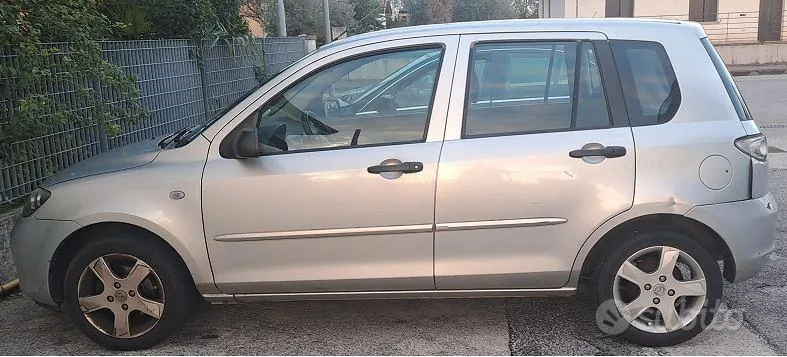 Mazda Mazda2