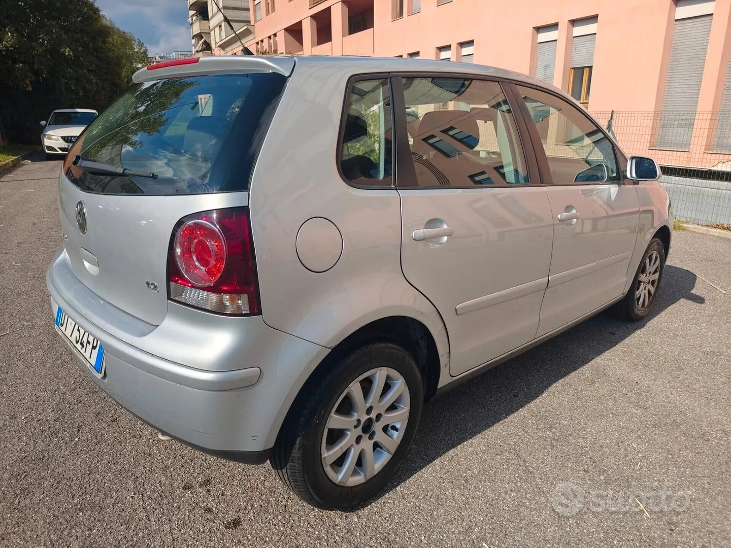 Volkswagen Polo 2008 photo 2