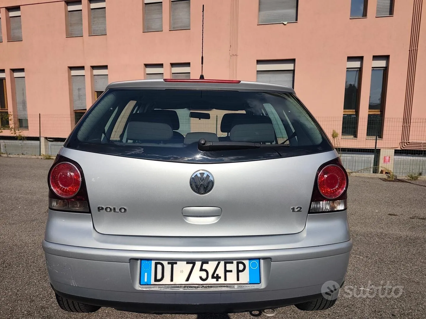 Volkswagen Polo 2008 photo 3