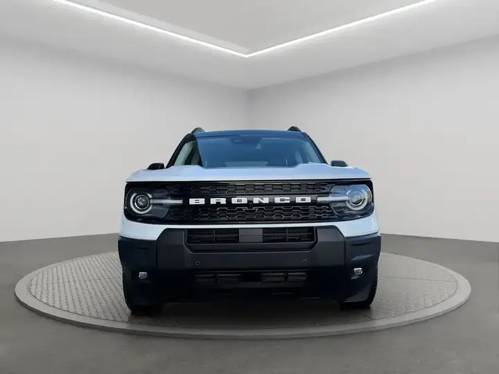Ford Bronco Sport 2025 photo 2