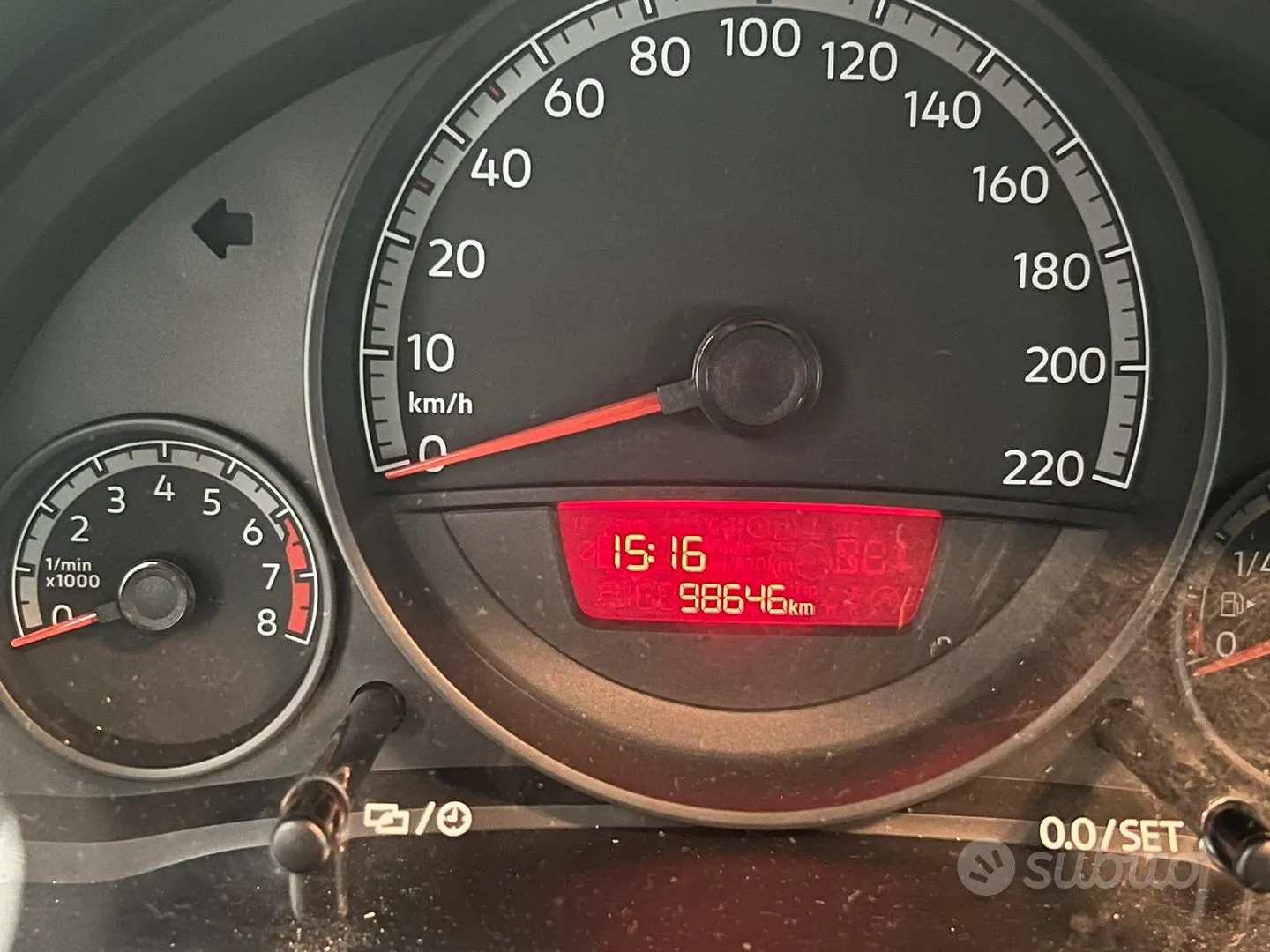 Volkswagen Up 2016 photo 2