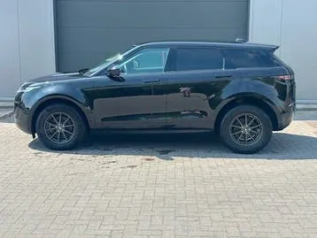 Land Rover Evoque 2021 photo 2