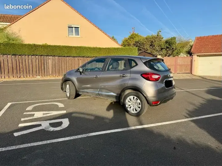 Renault Captur 2016 photo 3
