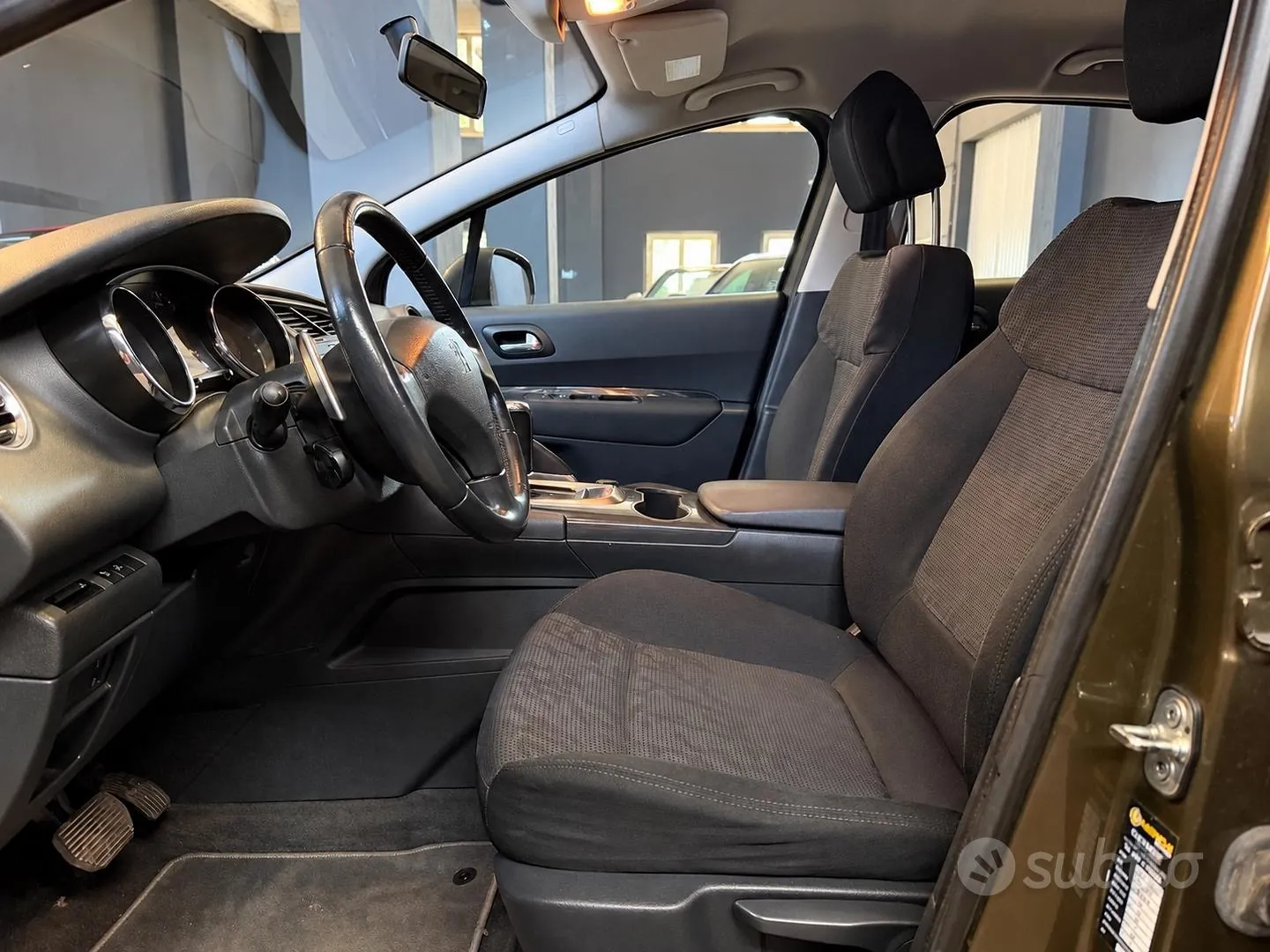 Peugeot 3008 2010 photo 5