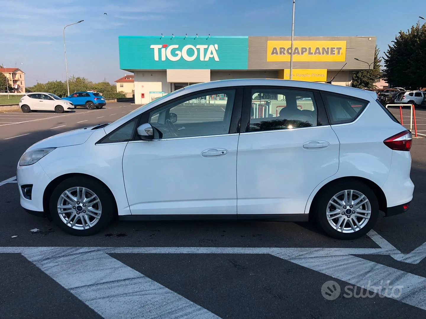 Ford C-Max 2014 photo 4