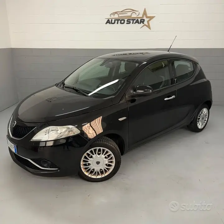 Lancia Ypsilon 2017 photo 2