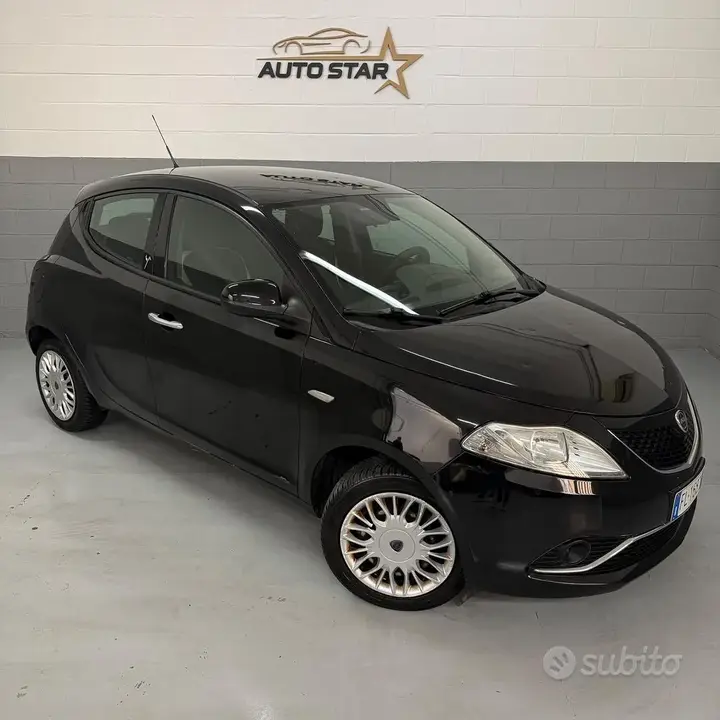 Lancia Ypsilon