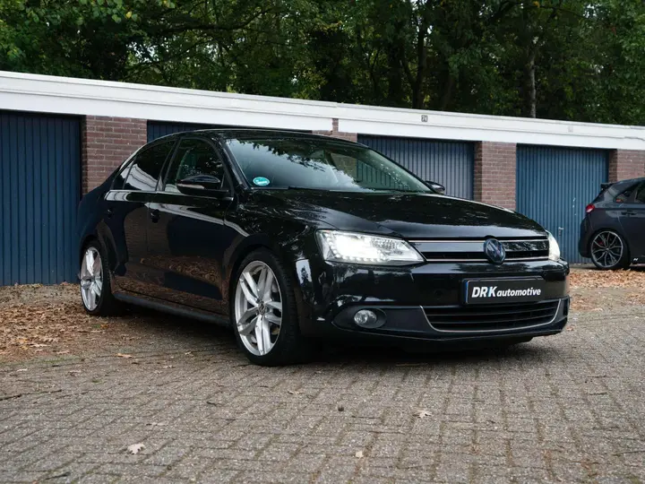 Volkswagen Jetta 2013 photo 2